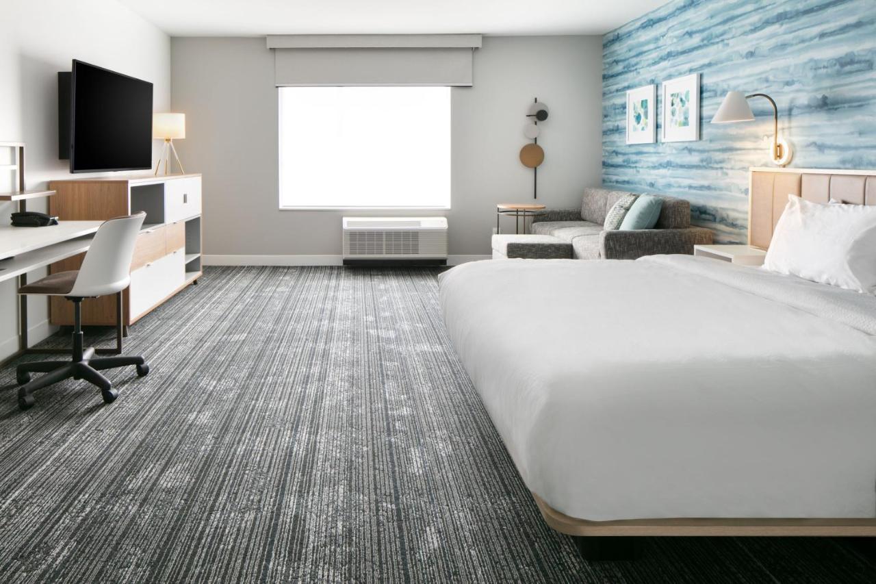 Towneplace Suites By Marriott Oconomowoc Exteriör bild